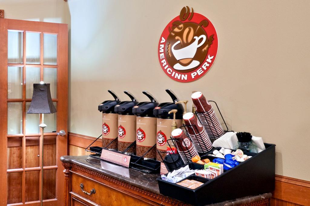 Americinn By Wyndham Chanhassen Ngoại thất bức ảnh