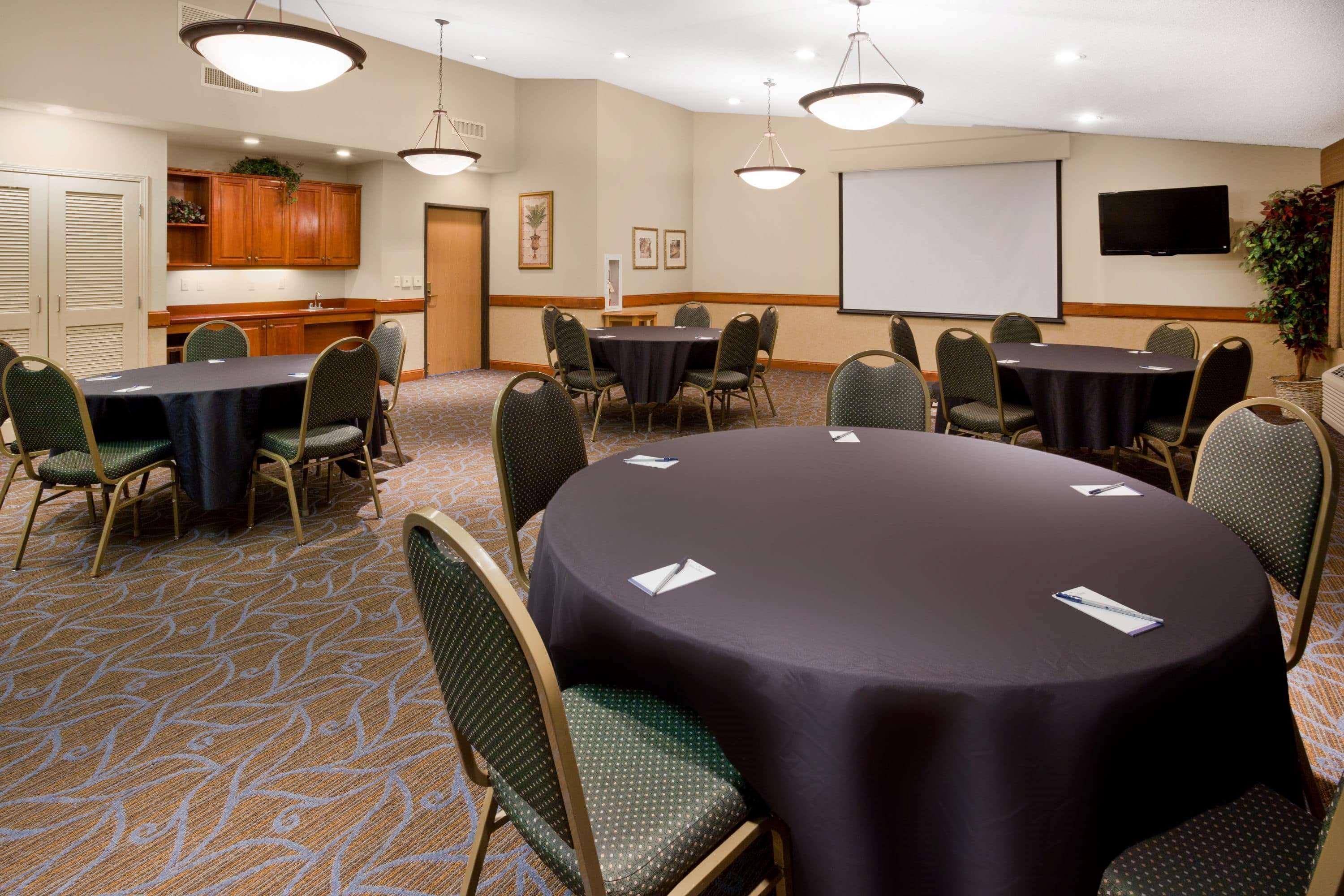 Americinn By Wyndham Chanhassen Ngoại thất bức ảnh