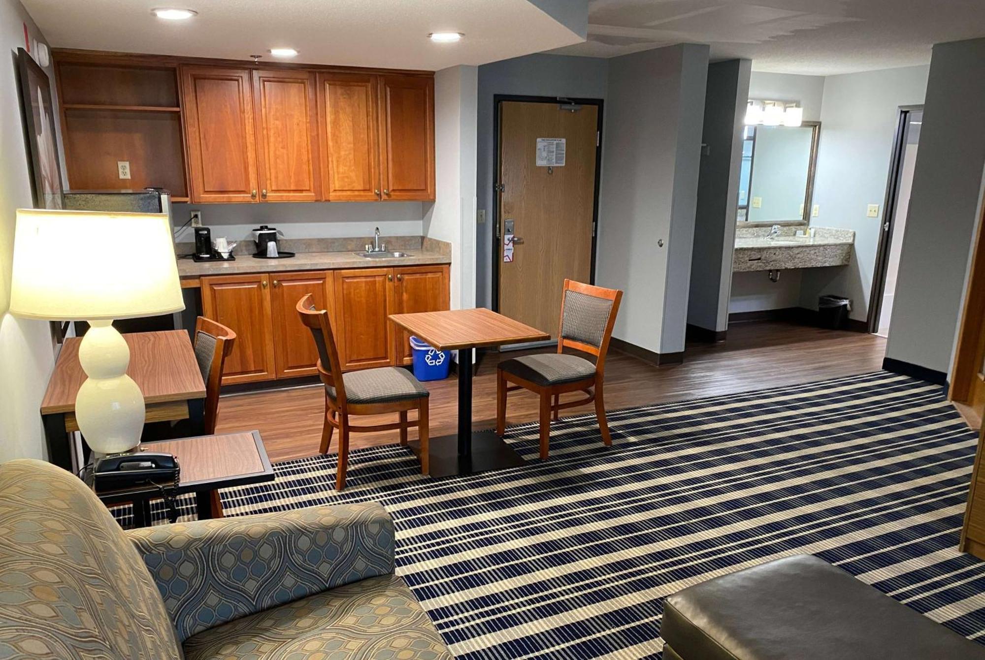 Americinn By Wyndham Chanhassen Ngoại thất bức ảnh