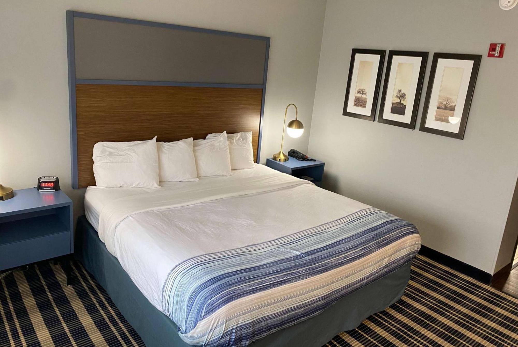 Americinn By Wyndham Chanhassen Ngoại thất bức ảnh