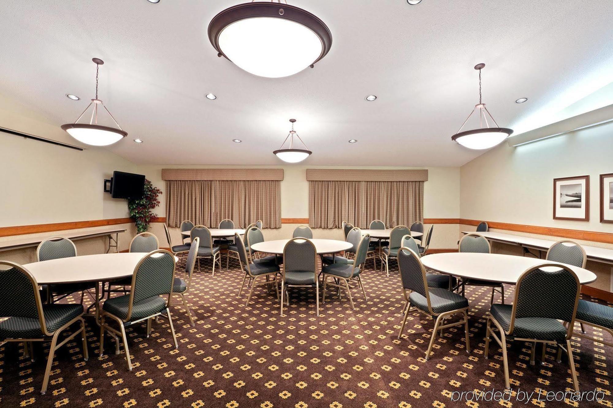 Americinn By Wyndham Chanhassen Ngoại thất bức ảnh
